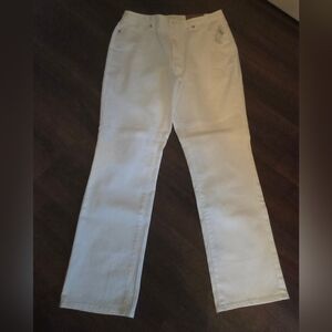 NWT Coldwater Creek Classic White Jeans